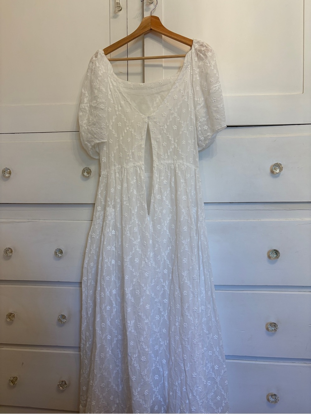 Loeffler Randal White Embroidered Puff-Sleeve Maxi Dress